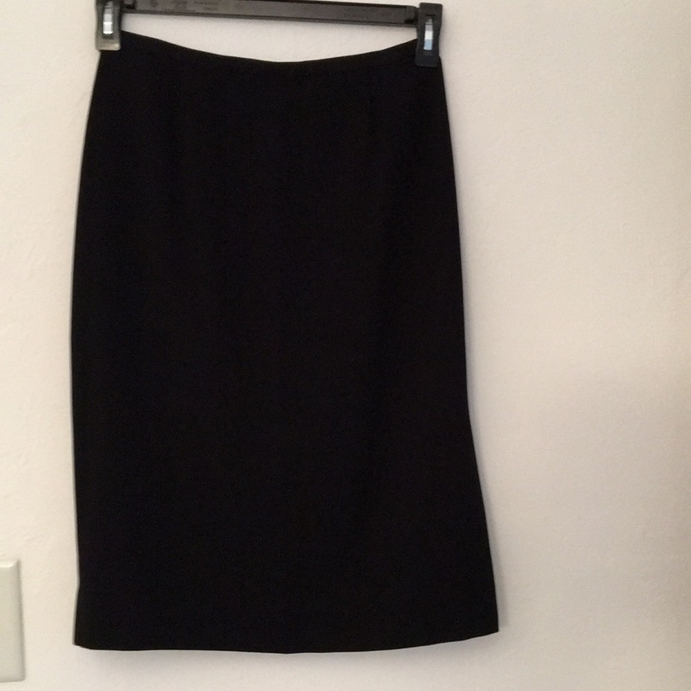 Dana Buchman classy pencil skirt